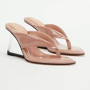 NIB Good American Clear Wedge Cinderella Sandal in Dusty Pink Patent Size 7